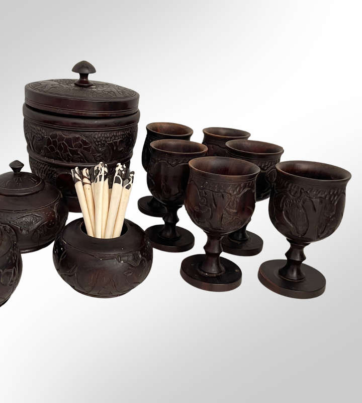 Hand carved Wooden Big 5 & Rhino Bar Set - Ideal for Outdoor Bar/Braai Area