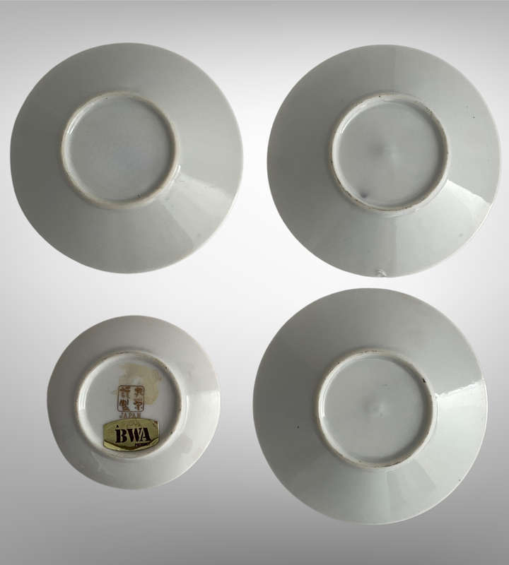 Set of 4 Small Vintage Japanese Decorative Porcelain Plates / Pin Trays Imari Style (c. 1960s1970s)