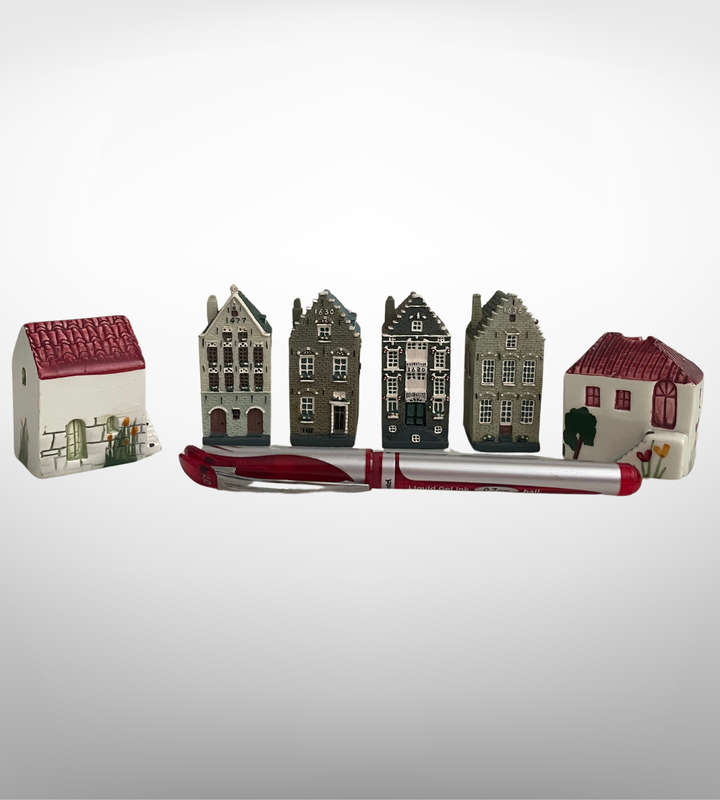 6 Miniature KLM Amsterdam Canal Houses  2 Ceramic, 4 Resin  Perfect for Printers Trays  Descripti