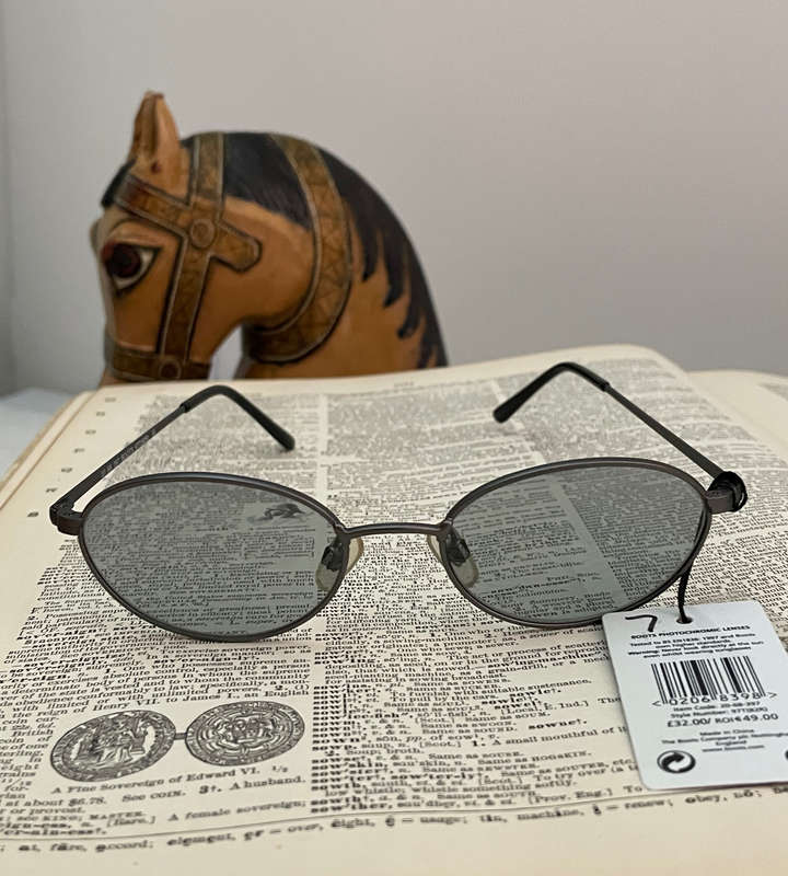 Boots Photochromic Sunglasses  Style 97T(82R), Adaptive Lenses for UV Protection