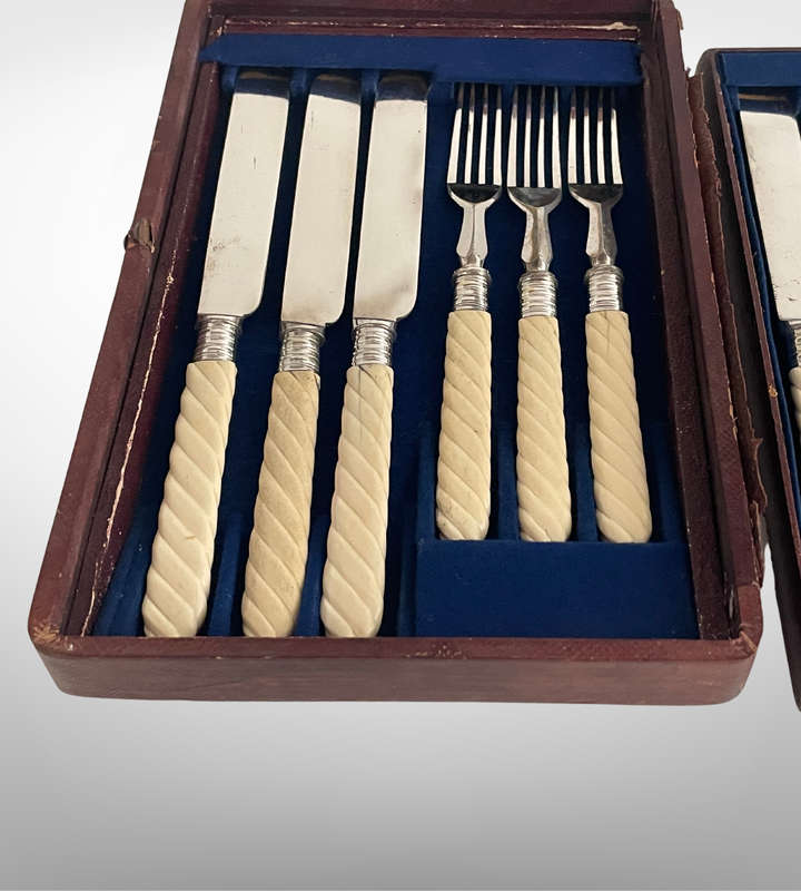 Antique Roberts & Belk silver-plated dessert cutlery set (12-piece) with cream handles -1890-1910