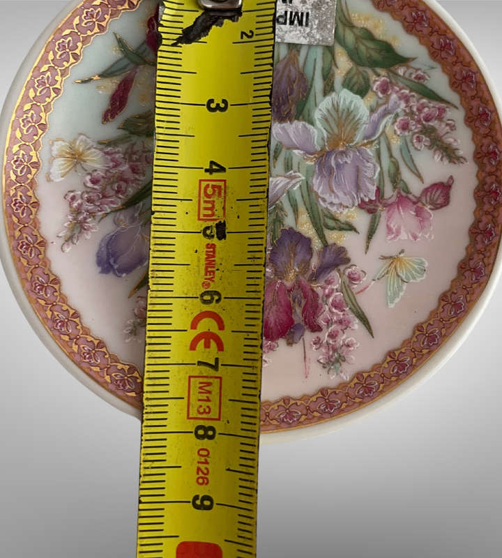 Set of 4 Small Vintage Japanese Decorative Porcelain Plates / Pin Trays Imari Style (c. 1960s1970s)