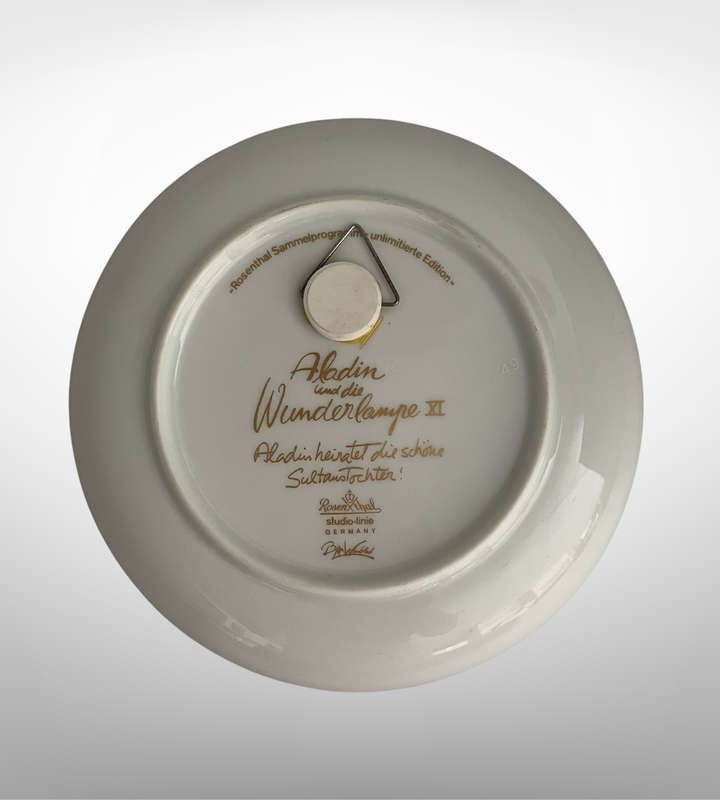 Small 16cm Rosenthal Studio Line Bjorn Wiinblad Plate  Aladin Heiratet Die Schöne Sultan (1980s)