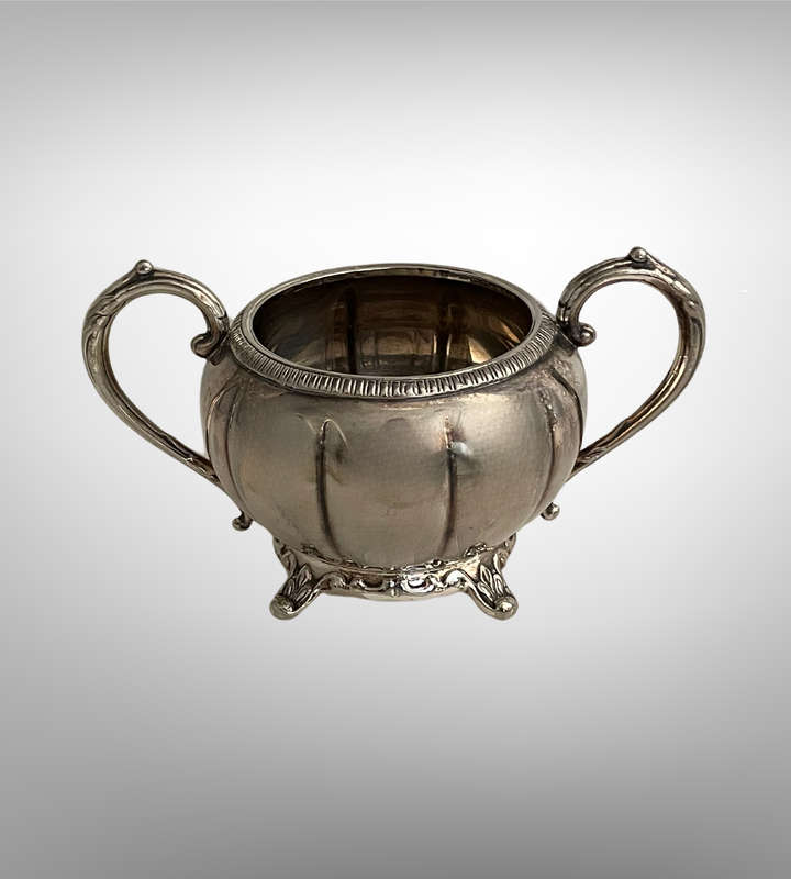 Vintage Oneida Melon Silver Tea Set  4 Piece | Coffee & Teapot | Bakelite Handles | SP on Copper