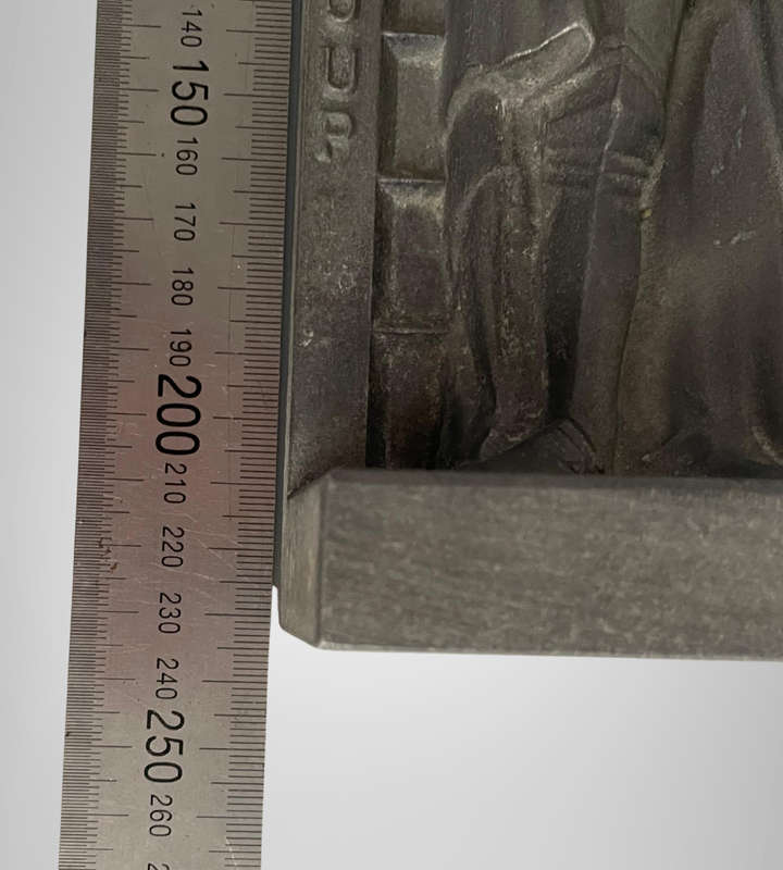 R1 Start - SCAW Group of Companies Knight Bookend  Pewter-Look Industrial Décor