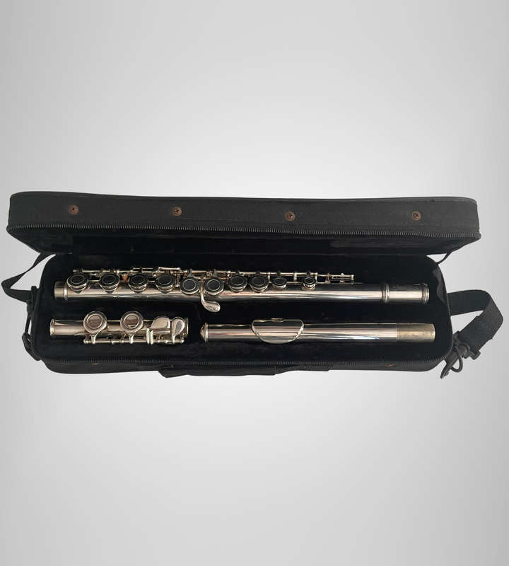 Santa Fe Flute  Needs a Minor Service  Great Value