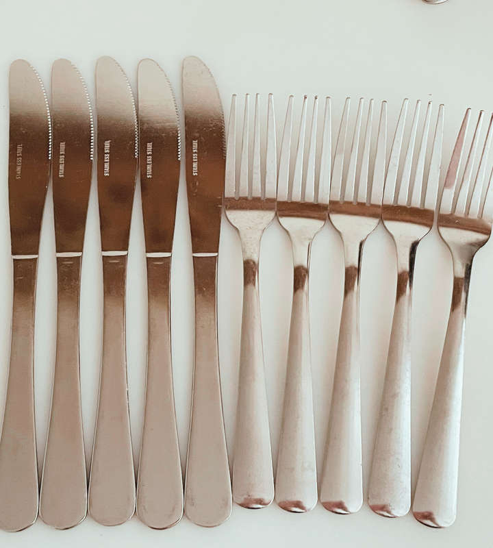 Huge Lot of 730 Stainless Steel Catering Cutlery  400 Knives & 330 Forks  Bulk Sale- Reduced