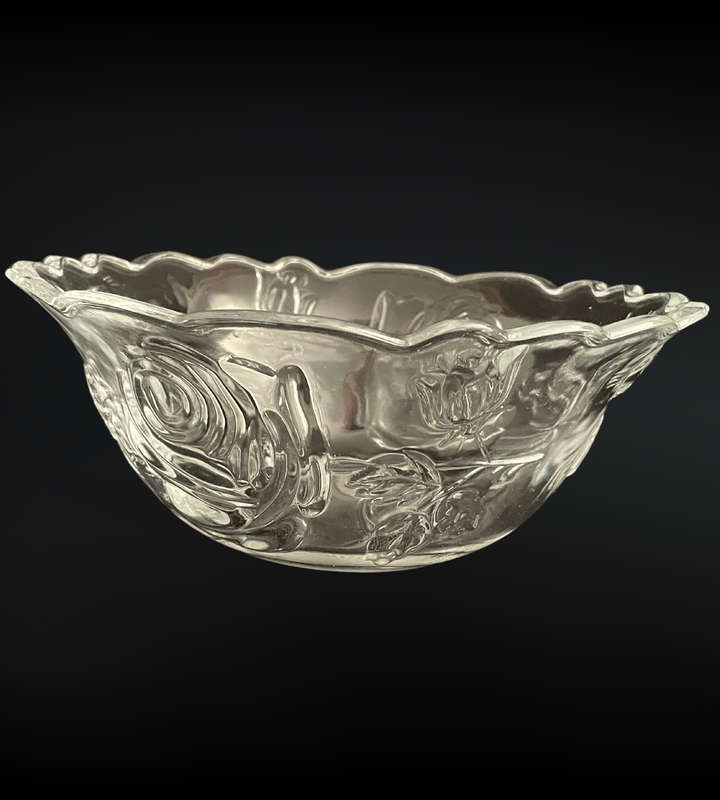 Vintage Heavy Pressed Glass Serving Bowl with Rose Design, Scalloped Edge, 23 cm Diameter