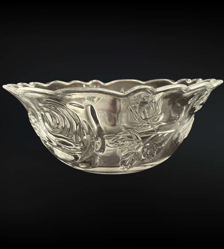 Vintage Heavy Pressed Glass Serving Bowl with Rose Design, Scalloped Edge, 23 cm Diameter
