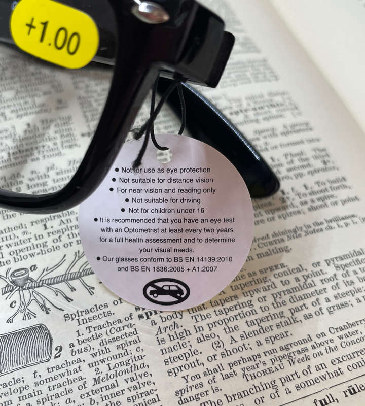 Stylish Glarë Eyeware Reading Glasses GL013 +1.00 - Sleek and Comfortable Design + Free Sunglasses