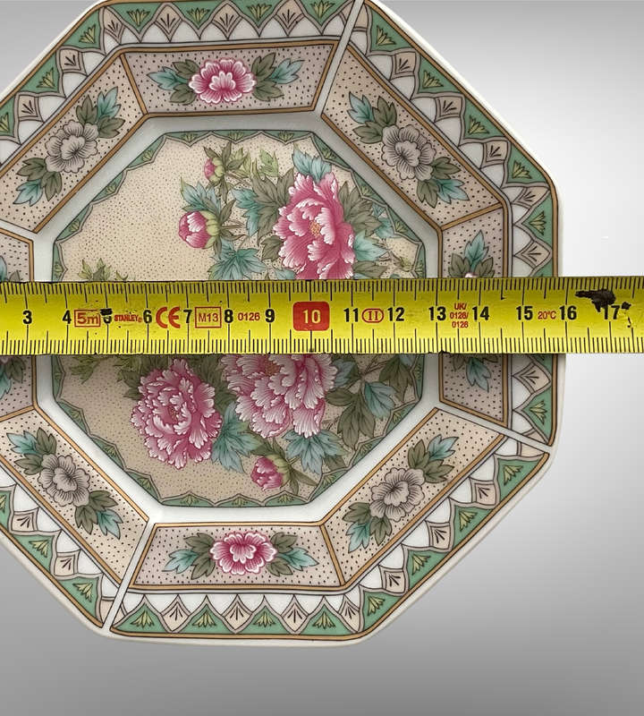 Vintage  Imperial Imari Decorative Plate  Hand-Painted Peony Design, Japan, 16cm