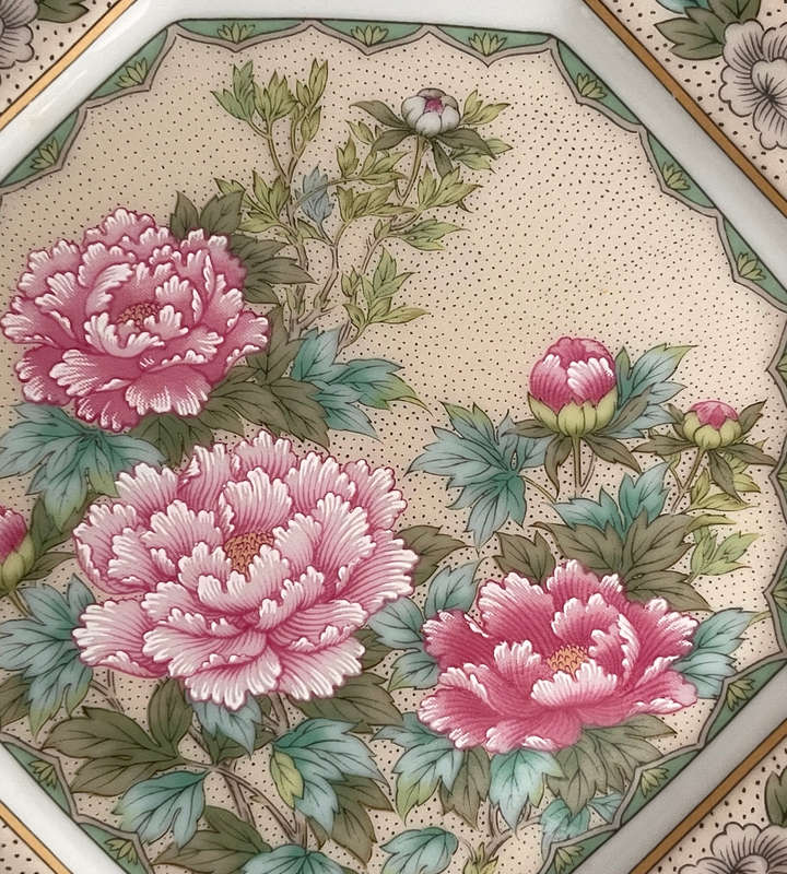 Vintage  Imperial Imari Decorative Plate  Hand-Painted Peony Design, Japan, 16cm