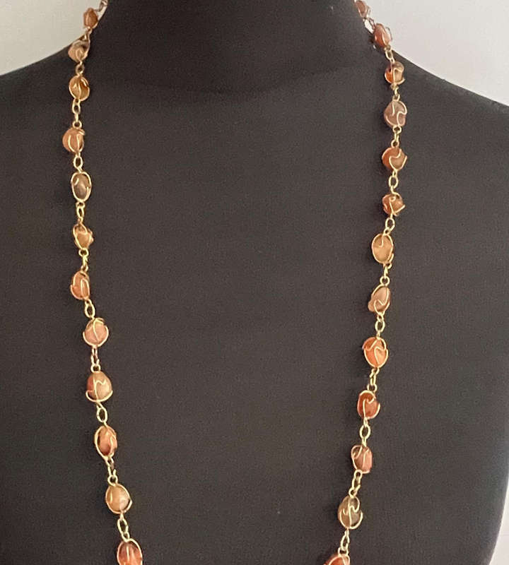 1970s Natural Carnelian Wire-Wrapped Bead Necklace  Brass Tone  Approx. 40cm  Vintage Used