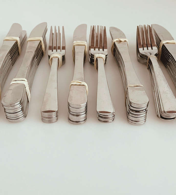 Huge Lot of 730 Stainless Steel Catering Cutlery  400 Knives & 330 Forks  Bulk Sale- Reduced