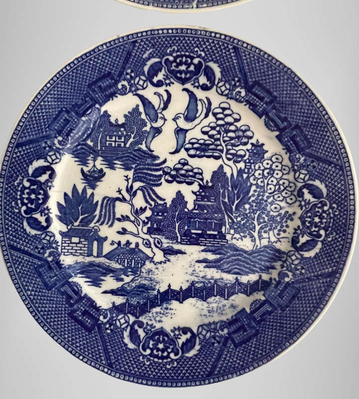 Pair of Vintage Flow Blue Dinner Plates  Made in Occupied Japan, 23.4cm (One with Large Chip)