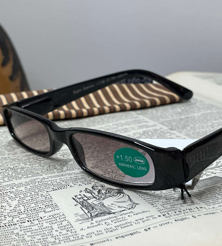 Sight Station Pinstripe S.R. 8501-4044 +1.50 Reading Glasses, PD62mm + FREE Sunglasses