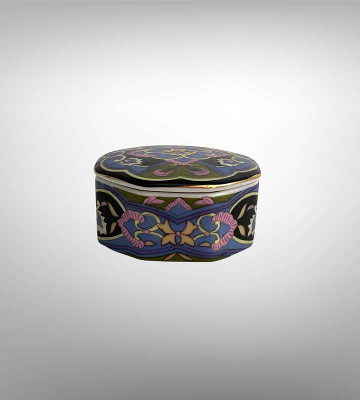 Beautiful Vintage Japanese Porcelain Set  Imperial Imari  1970s
