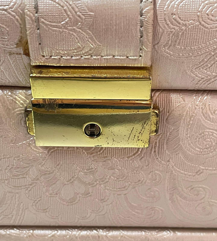 Elegant Large Vintage-Style Jewelry Box with Auto-Opening Drawer  Light Pearl Finish  273x197x170