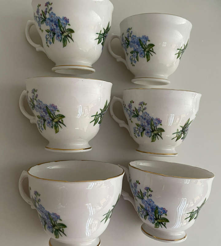 Vintage Royal Vale 21-Piece Bone China Tea Set  Blue Floral, Ridgway Potteries 1962