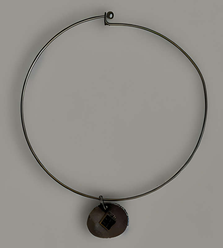 Vintage Indian Choker Necklace  Rustic Green Stone Pendant on Metal Torque (Fits Up to 46cm)
