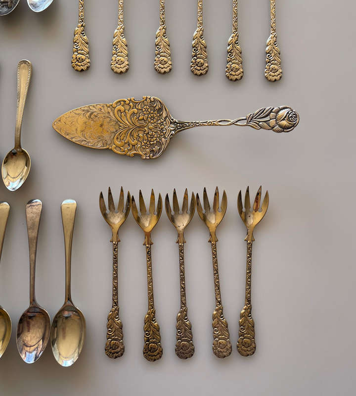 61+ Piece Vintage & Antique Teaspoons and Cake Forks Collection  Sheffield, Sweden