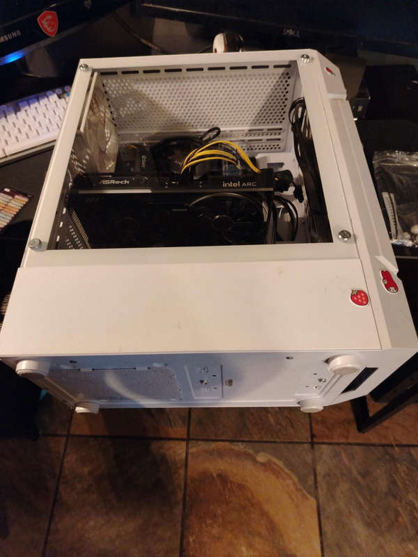 Ryzen 7 5700 ARC B580 DESKTOP