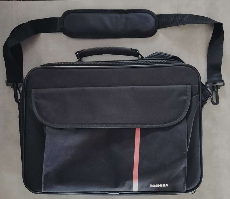 Toshiba laptop bag (unused)