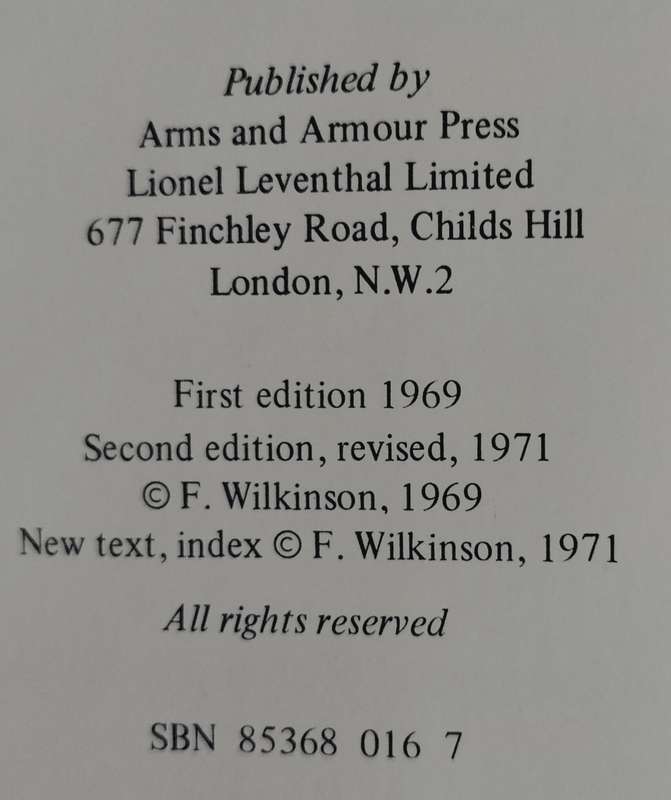 Badges of the British Army (1820 - 1960) - An illustrated reference guide for collectors