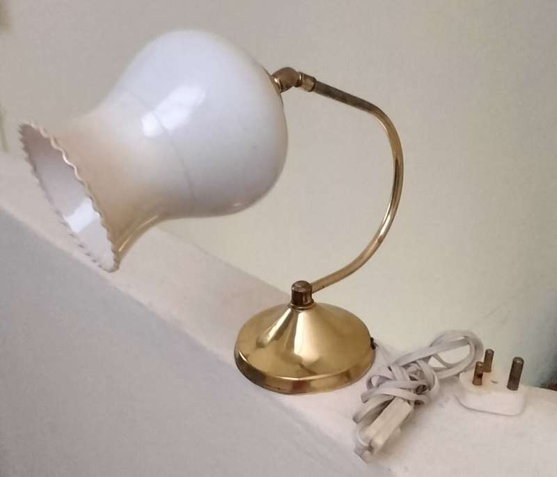Beautiful Vintage desk lamp (works)