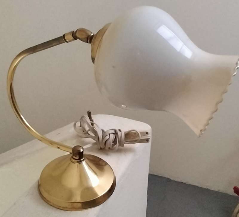 Beautiful Vintage desk lamp (works)