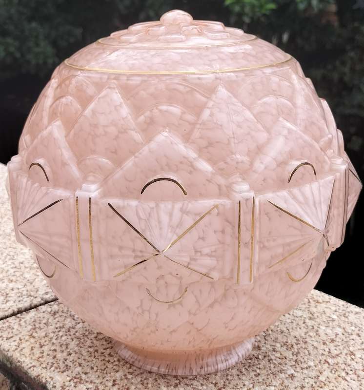 Exquisite Vintage Lamp Shade (no chips)
