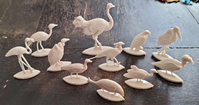 Vintage plastic charms (?) - Fanta advertising - SA birds (x11)