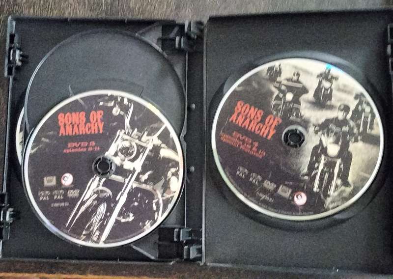 DVD - Sons of Anarchy - Season 1 set (4 discs)
