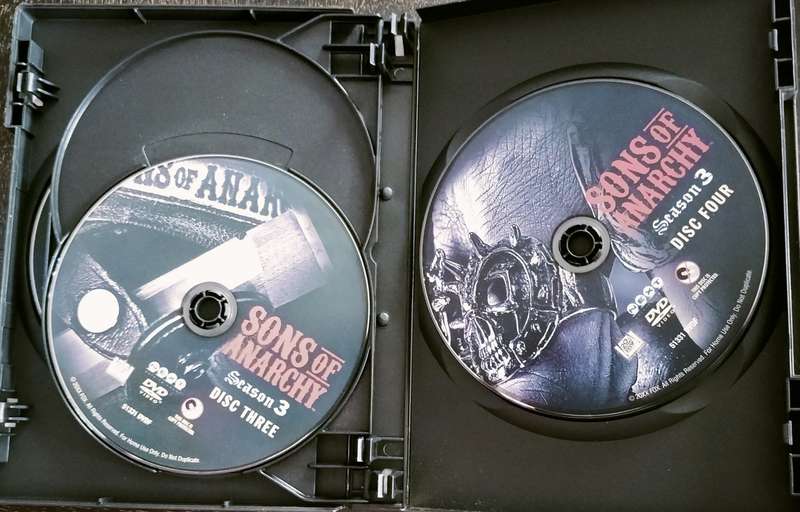 DVD - Sons of Anarchy - Season 3 set (4 discs)