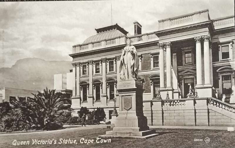Antique Post card - Cape Town - Queen Victoria statue