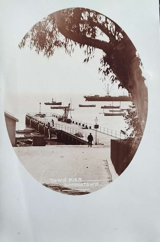 Antique Post Cards - South Africa - Simonstown - Town Pier