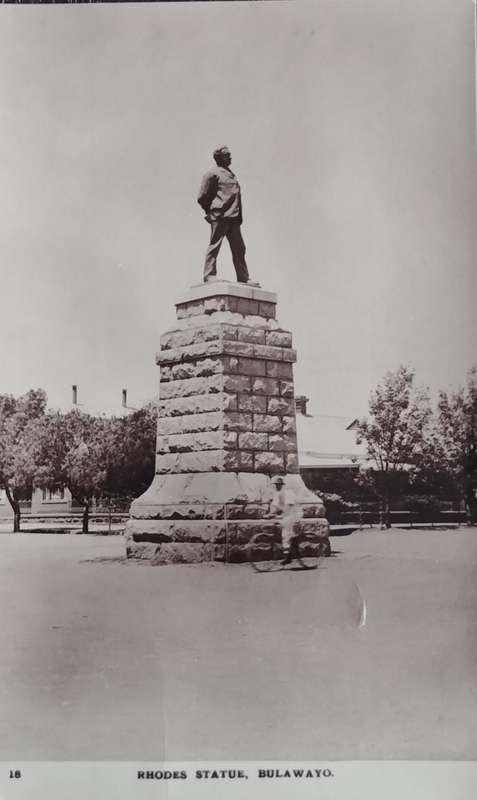 Vintage Post card - Rhodesia - Bulawayo (Rhodes Statue)