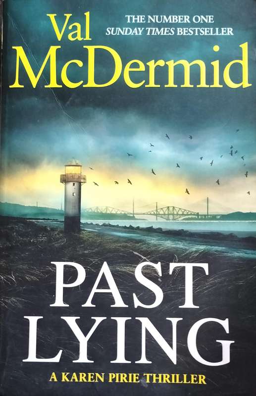 Past Lying - Val McDermid (2023)