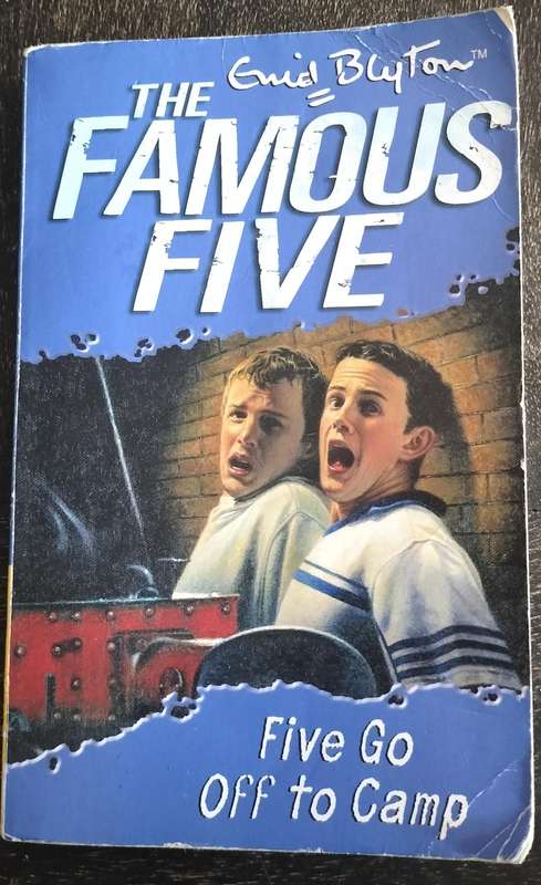 Enid Blyton - The famous five - Five go off to camp (2001)