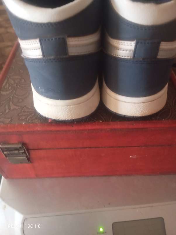 Nike Jordan's UK size 6-Fits a Size a 5 Comfortably-Blue Grey White And Silver
