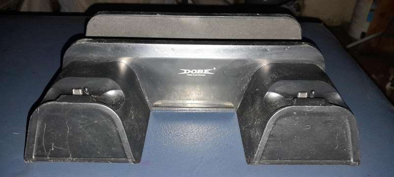 Dobe PS4 Slim pro docking cooling and control charging system