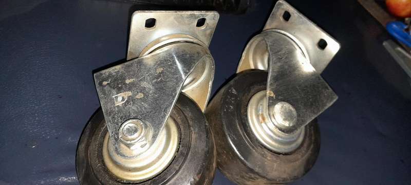 2 x 360c swivel industrial grade wheels good condition still new