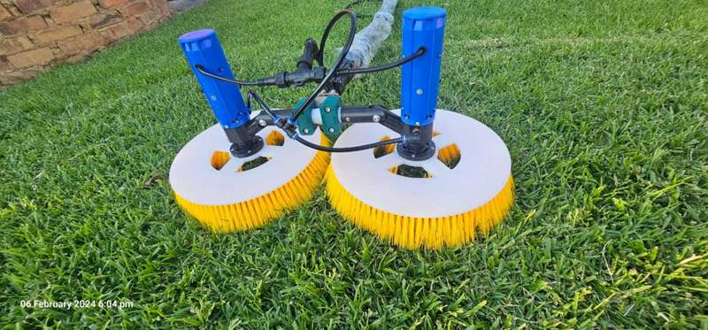 Pro Solar Panel Cleaning machine