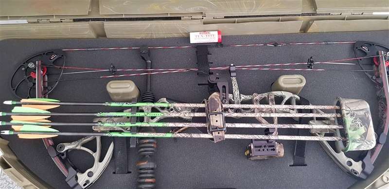 Bowtech Destroyer 350 compound bow