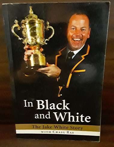 Books  :   In Black and White , Jake White Story