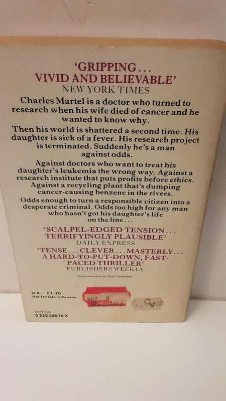 Book : Fever , Robin Cook
