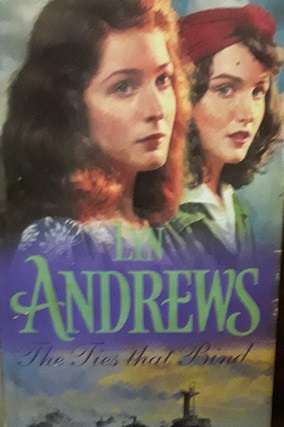 BOOKS -  The Ties that Bind , Lyn Andrews