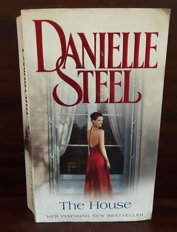 BOOKS -  The House , Danielle Steel