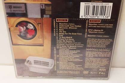 CD  music -  Shakira , Laundry Service 2 cd