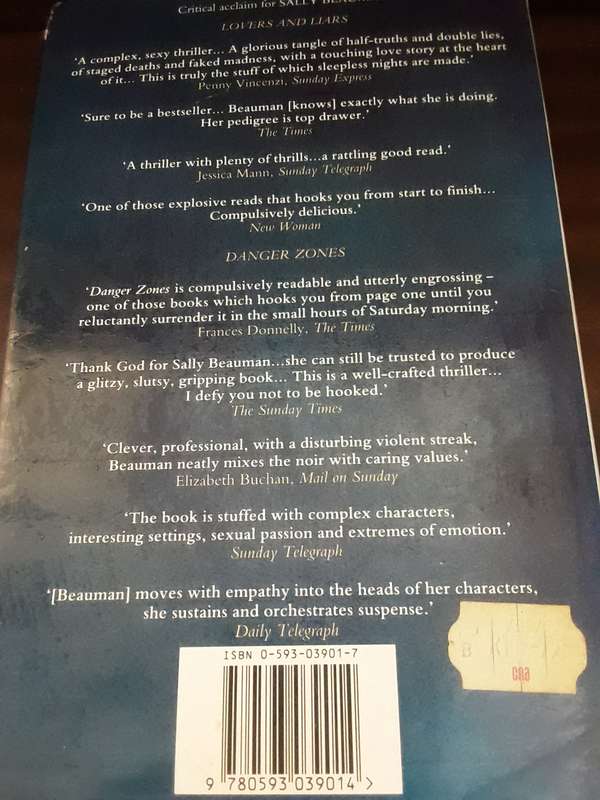 Books  :  Sextet  by Sally Beauman